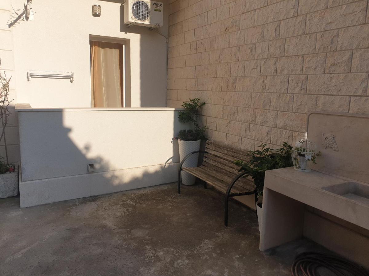 Villa Vujcic Makarska Exterior foto