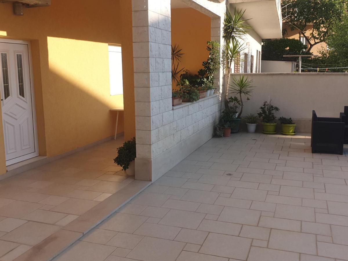 Villa Vujcic Makarska Exterior foto